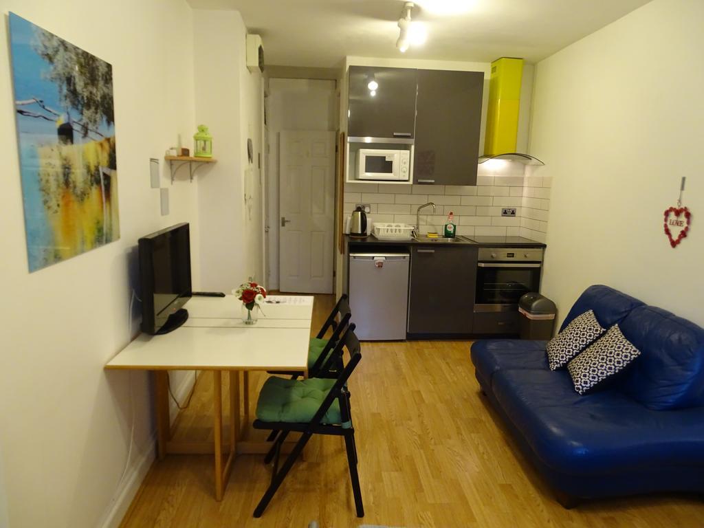 ロンドンダニ ハムステッド スタジオアパートメント 部屋 写真